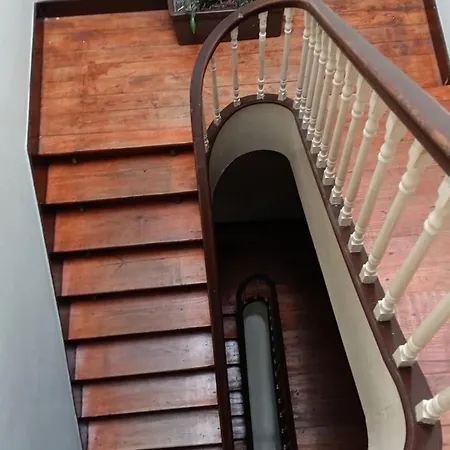 Dans L'atelier Unidade Porta Nova ホステル ブラガ