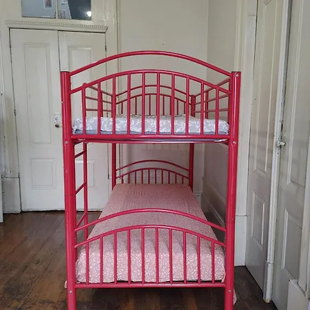 Dans L'atelier Unidade Porta Nova Хостел Брага