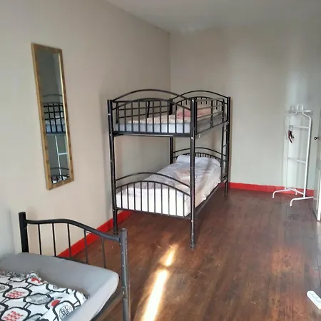 Dans L'atelier Unidade Porta Nova ホステル *