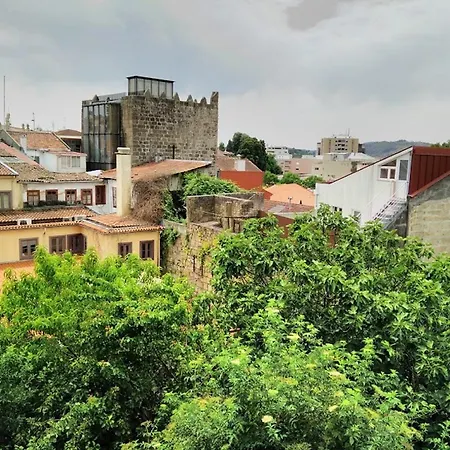 Dans L'atelier Unidade Porta Nova Хостел *