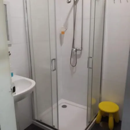 Dans L'atelier Unidade Porta Nova Hostal *