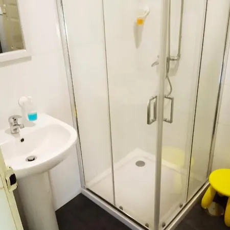 Dans L'atelier Unidade Porta Nova * Брага