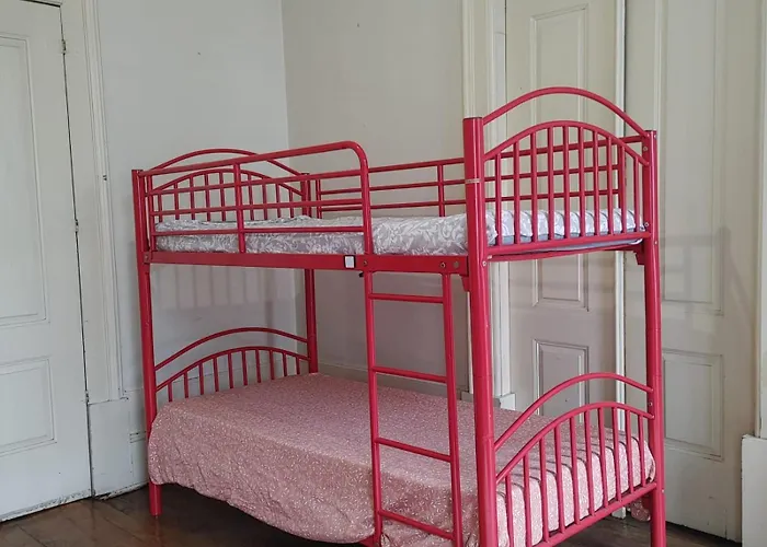 Dans L'atelier Unidade Porta Nova Albergue