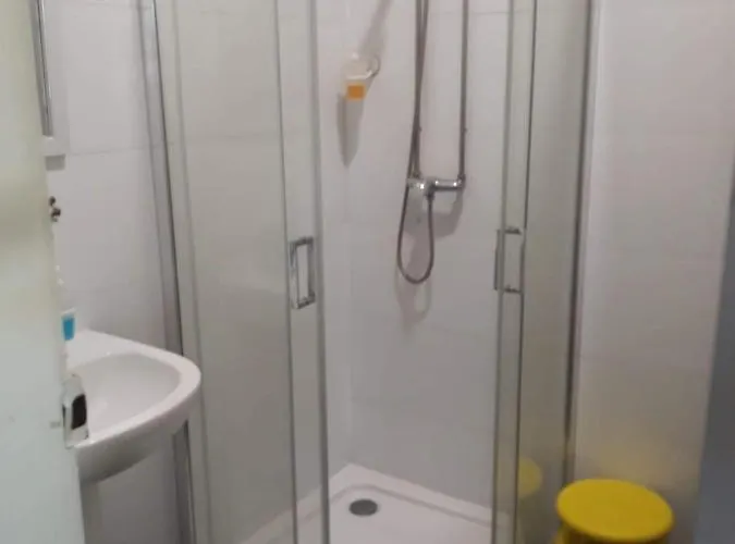 Dans L'atelier Unidade Porta Nova Auberge de jeunesse *